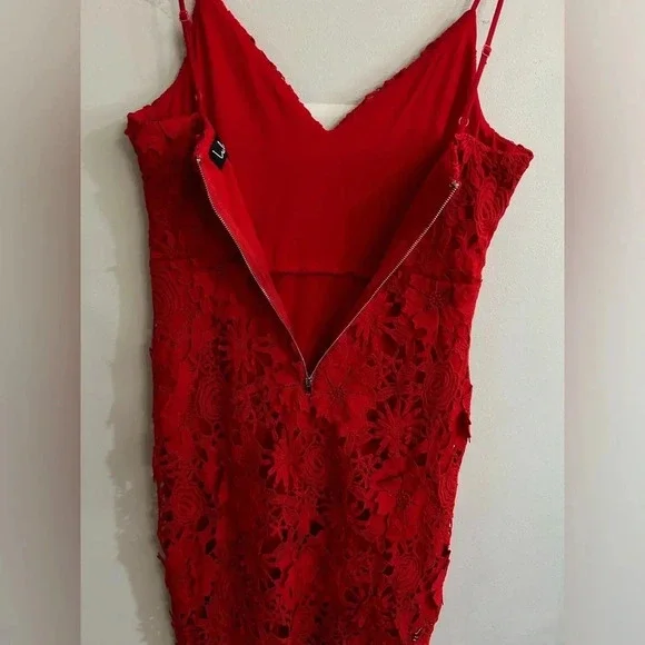 Lulu’s Steal Your Heart Red Crochet Lace Midi Dress - Picture 6 of 9